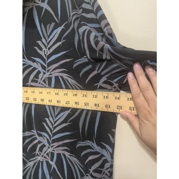 Travis Mathew Shirt Mens XL Black Buzz Words Leaf Print Pima Cotton Polo - Picture 4 of 5